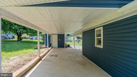 577 Pond Avenue Stanley VA 22851