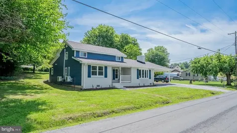577 Pond Avenue Stanley VA 22851
