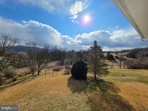 175 Court Street S Luray VA 22835