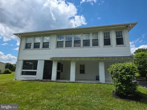 175 Court Street S Luray VA 22835