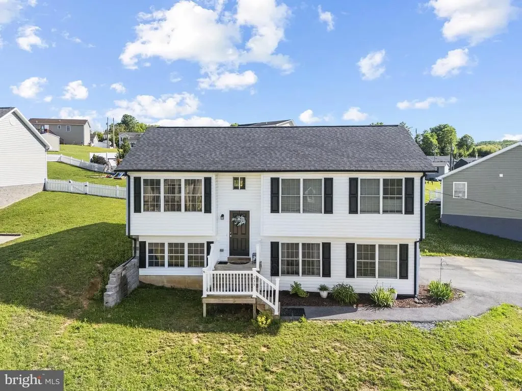 235 Locustdale Loop Shenandoah VA 22849
