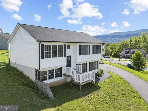 235 Locustdale Loop Shenandoah VA 22849