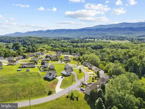 235 Locustdale Loop Shenandoah VA 22849