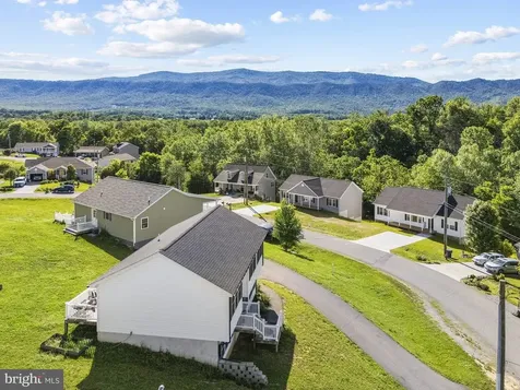 235 Locustdale Loop Shenandoah VA 22849