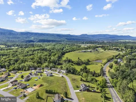 235 Locustdale Loop Shenandoah VA 22849
