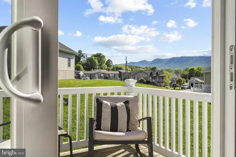 235 Locustdale Loop Shenandoah VA 22849