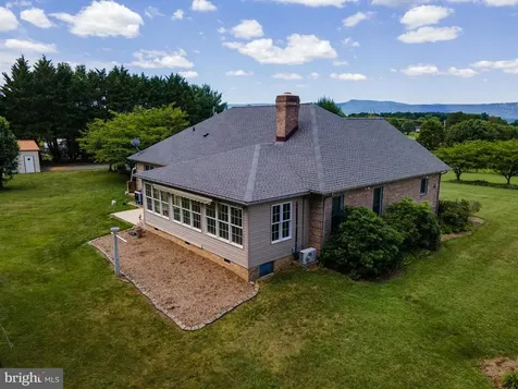 825 Parkview Estates Road Luray VA 22835