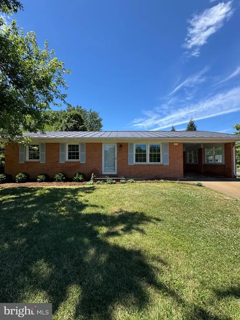 2 Springcrest Drive Luray VA 22835