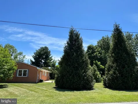 2 Springcrest Drive Luray VA 22835