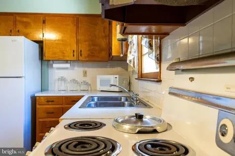 2275 Us Highway 211 W Luray VA 22835
