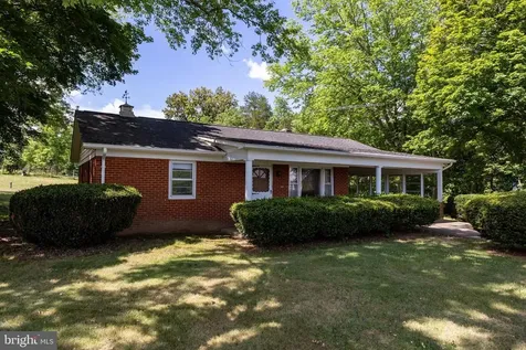 2275 Us Highway 211 W Luray VA 22835