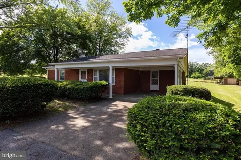 2275 Us Highway 211 W Luray VA 22835