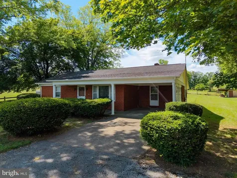 2275 Us Highway 211 W Luray VA 22835