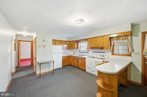 2275 Us Highway 211 W Luray VA 22835