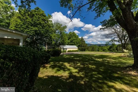 2275 Us Highway 211 W Luray VA 22835