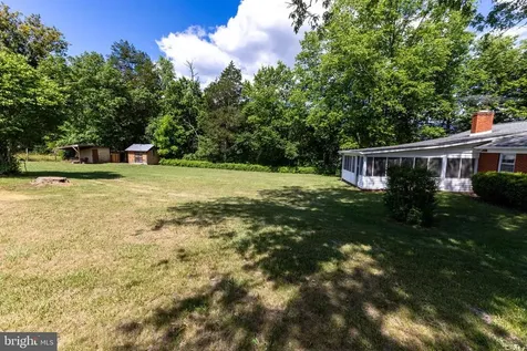 2275 Us Highway 211 W Luray VA 22835