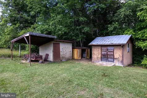 2275 Us Highway 211 W Luray VA 22835