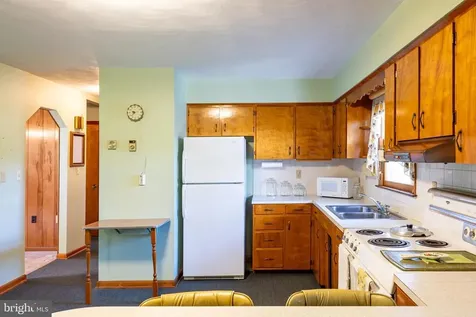 2275 Us Highway 211 W Luray VA 22835