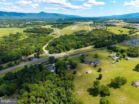 2275 Us Highway 211 W Luray VA 22835