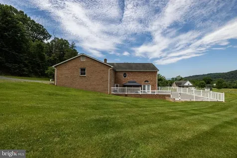 402 Lauck Lane Stanley VA 22851