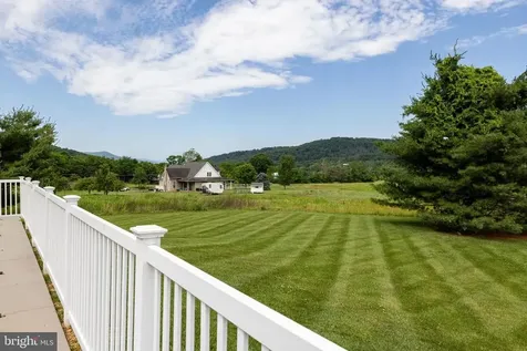 402 Lauck Lane Stanley VA 22851