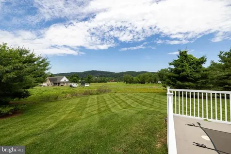 402 Lauck Lane Stanley VA 22851