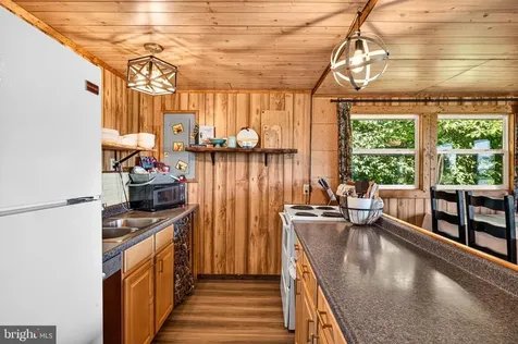 707 Overlook Drive Rileyville VA 22650