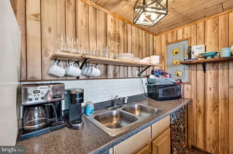 707 Overlook Drive Rileyville VA 22650