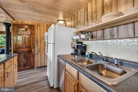 707 Overlook Drive Rileyville VA 22650