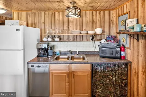 707 Overlook Drive Rileyville VA 22650