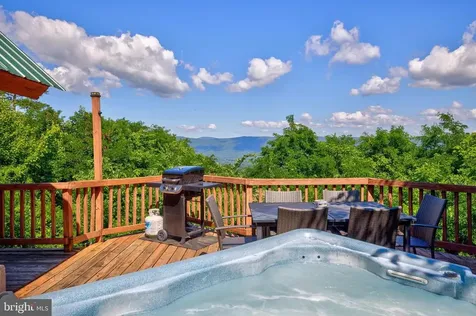 707 Overlook Drive Rileyville VA 22650