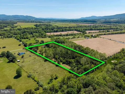214 Mimosa Lane Luray VA 22835
