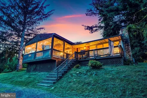 6235 Page Valley Road S Luray VA 22835