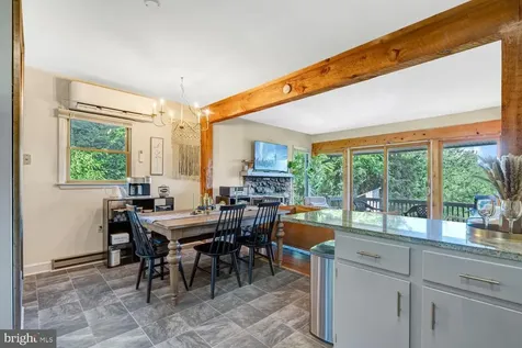 6235 Page Valley Road S Luray VA 22835