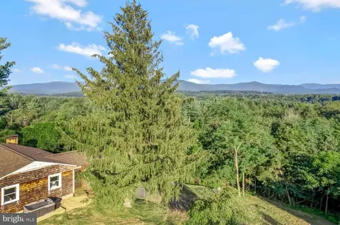 6235 Page Valley Road S Luray VA 22835