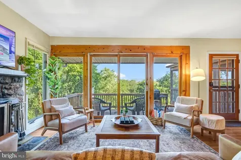6235 Page Valley Road S Luray VA 22835