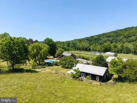 3259 Ida Road Luray VA 22835