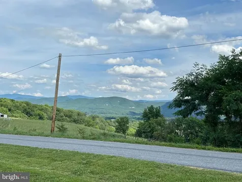 3233 Newport Road Shenandoah VA 22849