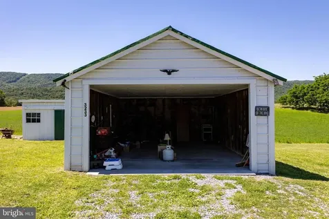 3233 Newport Road Shenandoah VA 22849