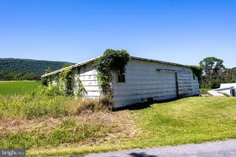3233 Newport Road Shenandoah VA 22849