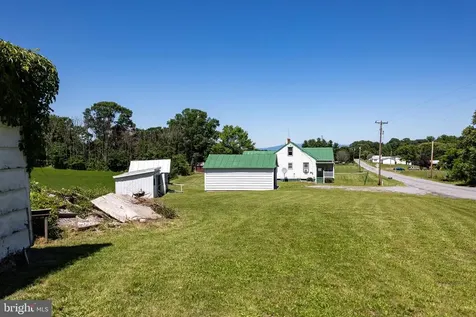 3233 Newport Road Shenandoah VA 22849