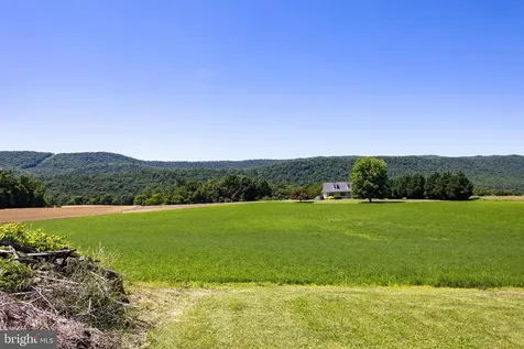 3233 Newport Road Shenandoah VA 22849