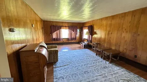 3233 Newport Road Shenandoah VA 22849