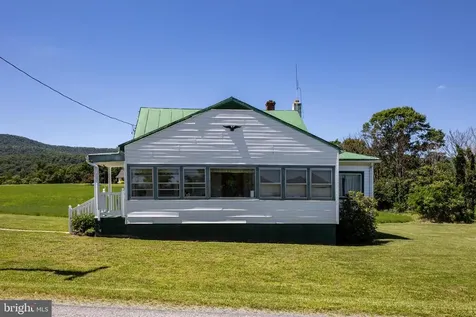 3233 Newport Road Shenandoah VA 22849