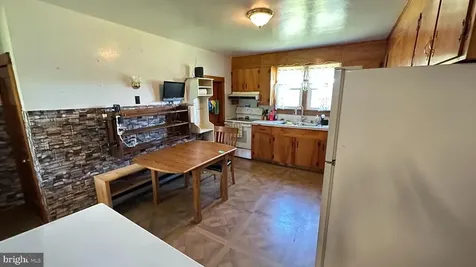 3233 Newport Road Shenandoah VA 22849