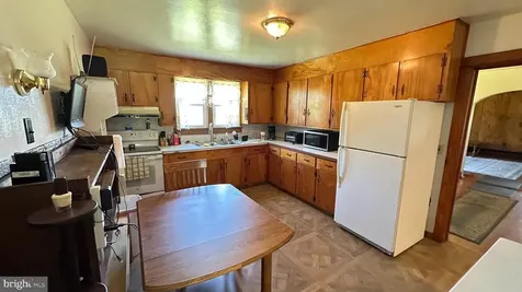 3233 Newport Road Shenandoah VA 22849