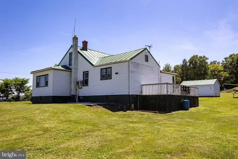3233 Newport Road Shenandoah VA 22849