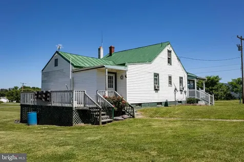 3233 Newport Road Shenandoah VA 22849