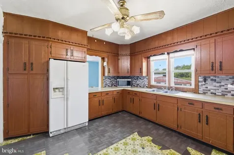 269 Comer Avenue Shenandoah VA 22849