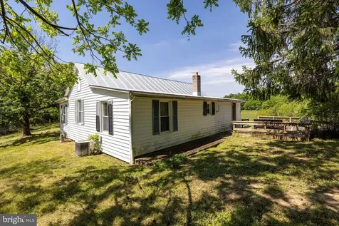 269 Comer Avenue Shenandoah VA 22849